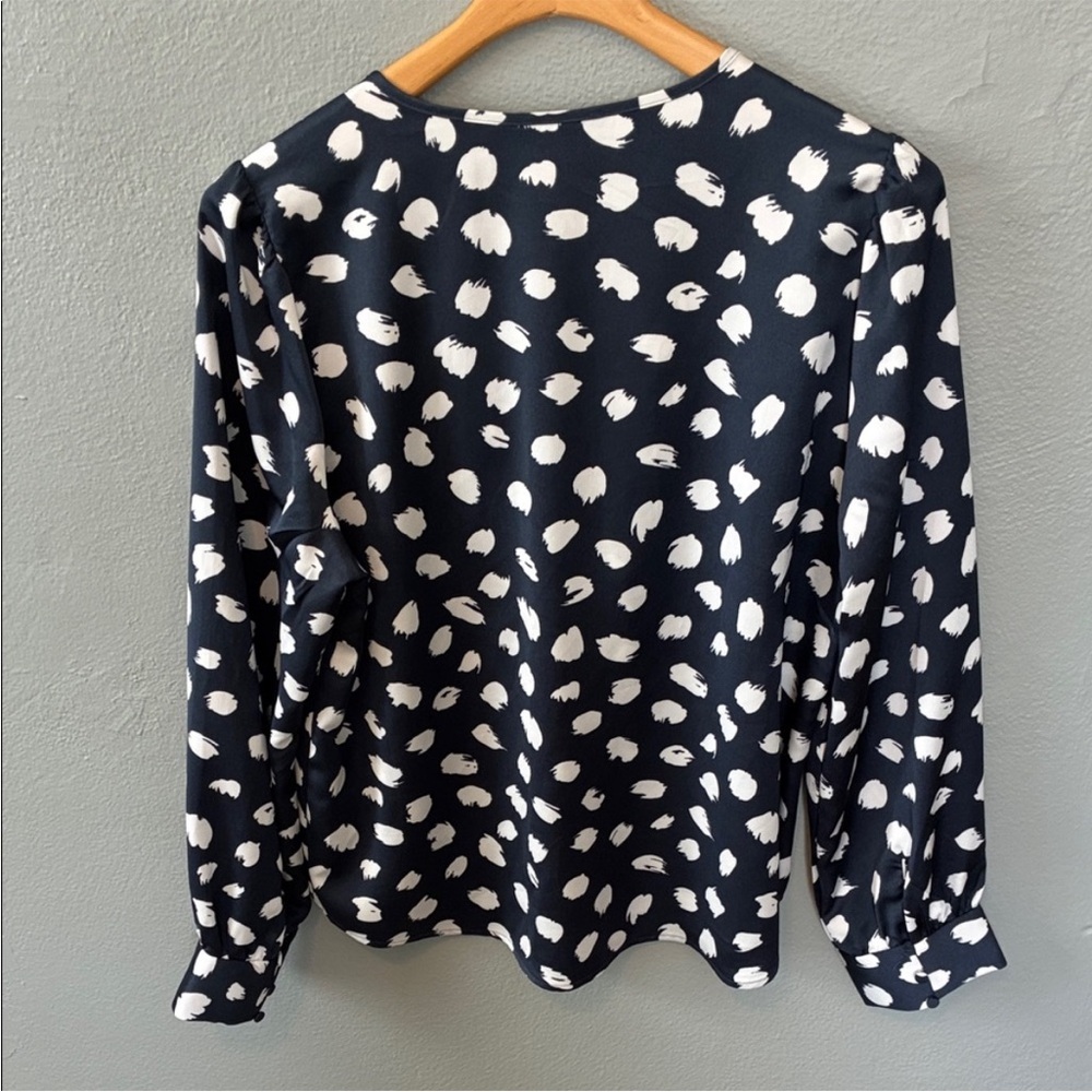 J. Crew Long Sleeve Ruffle Front Navy and White Brushstroke Print Blouse Large - Picture 7 of 10